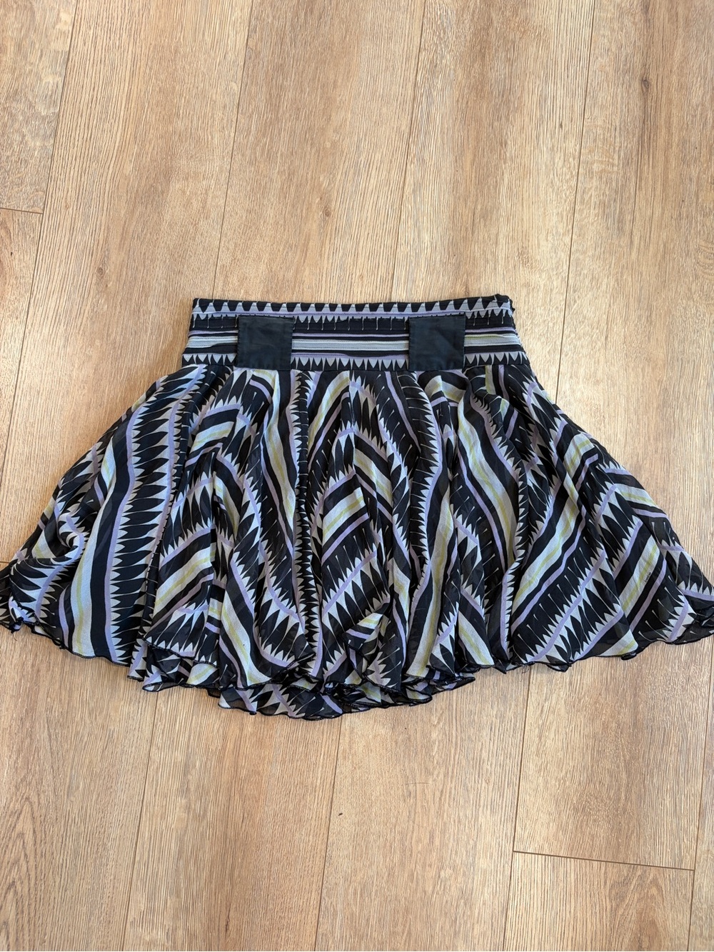 Vintage Bebe 100% Silk Geometric Print Flowy Mini Skirt Black Purple Size 4